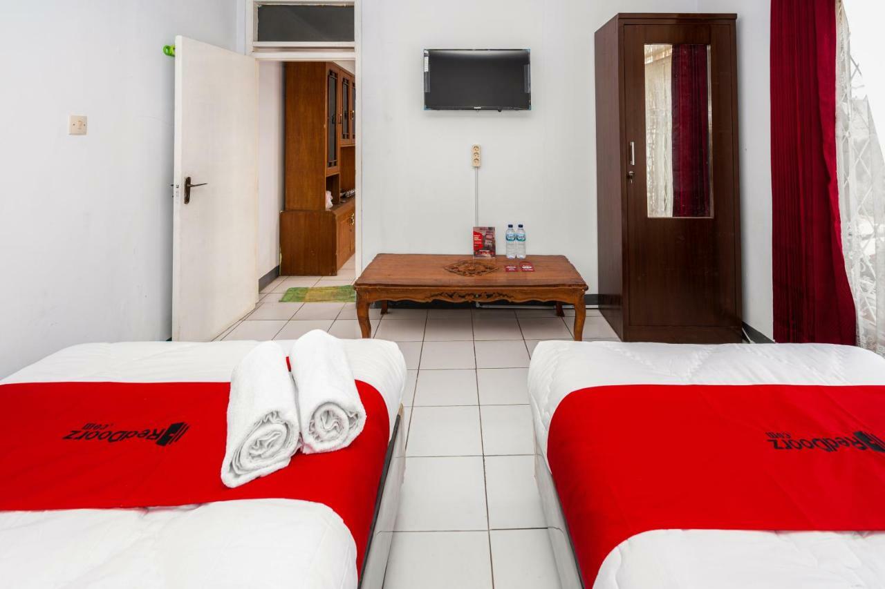 Reddoorz Syariah Near Rsud Cimacan Μπογκόρ Εξωτερικό φωτογραφία
